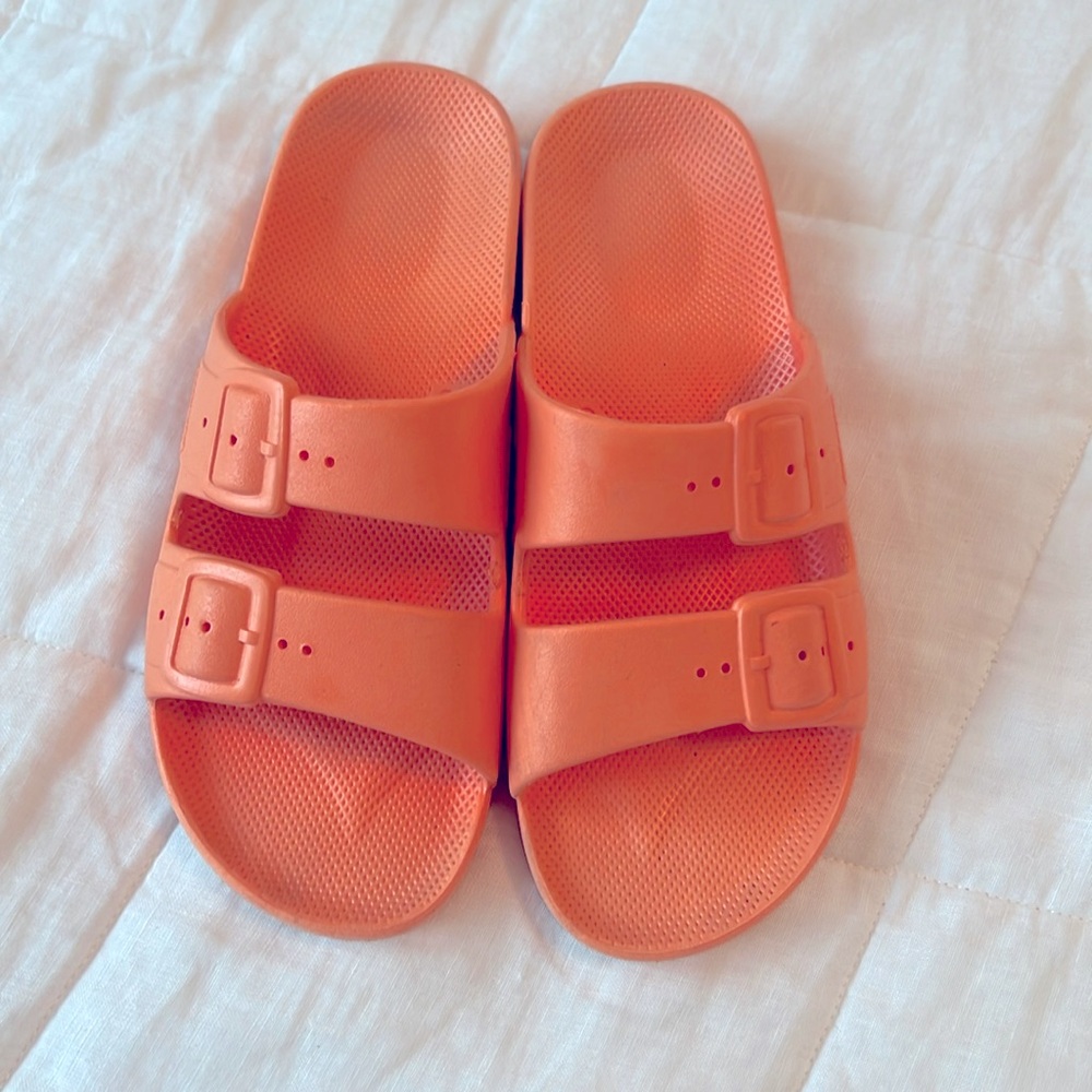 Freedom Moses Slides Melon